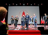 o1905141774.jpg
