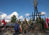 o1928023618.jpg