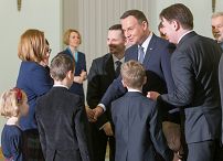 o1557858526.jpg