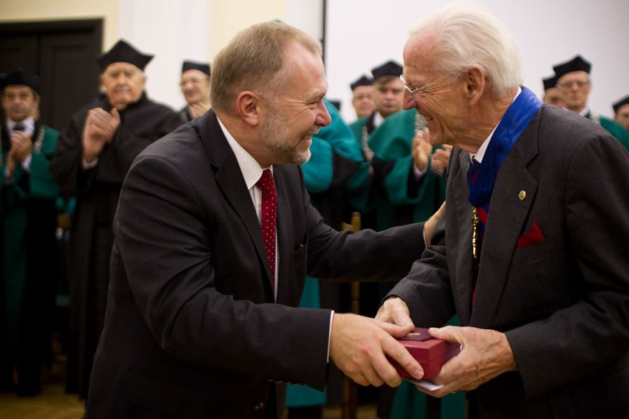 o1492981219.jpg