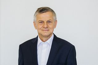 o608378624.jpg