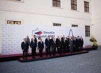 o1985327168.jpg