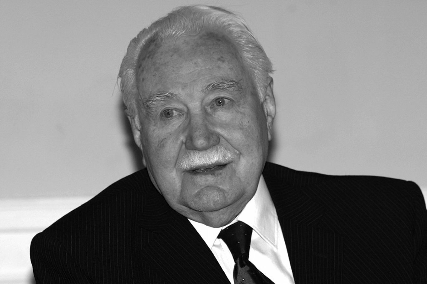 o525809803.jpg