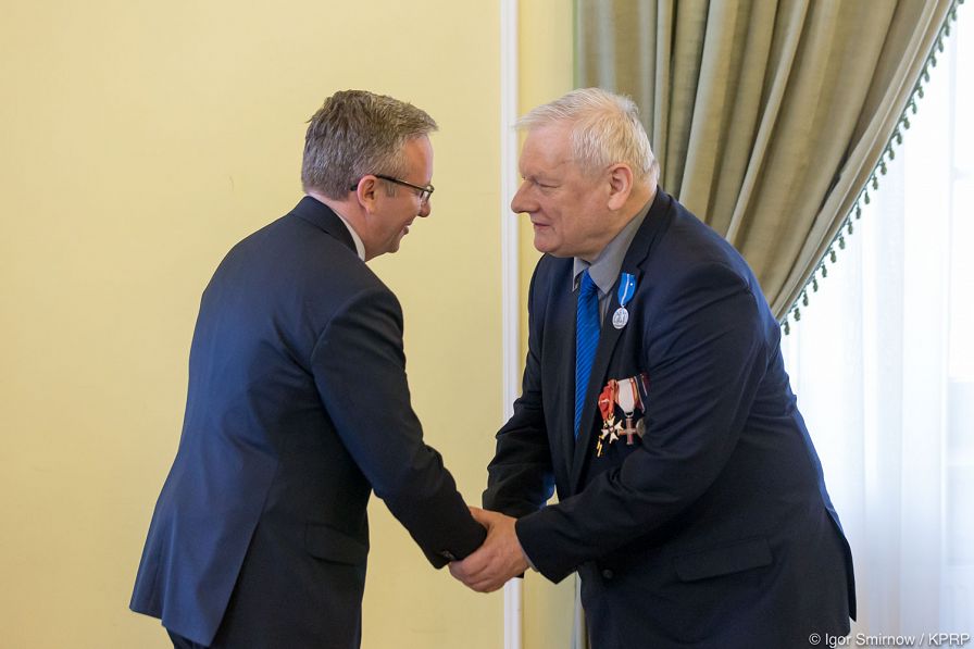 o39915869.jpg
