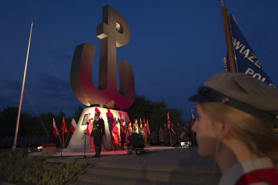 o1105072090.jpg