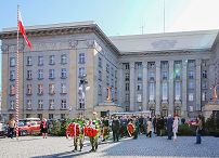 o1235199496.jpg