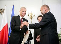 o1939918742.jpg