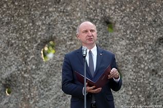 o1997059685.jpg
