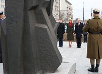 o1952501173.jpg