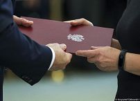 o53677441.jpg
