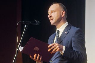 o1821010336.jpg