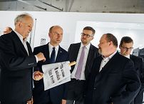 o370957071.jpg