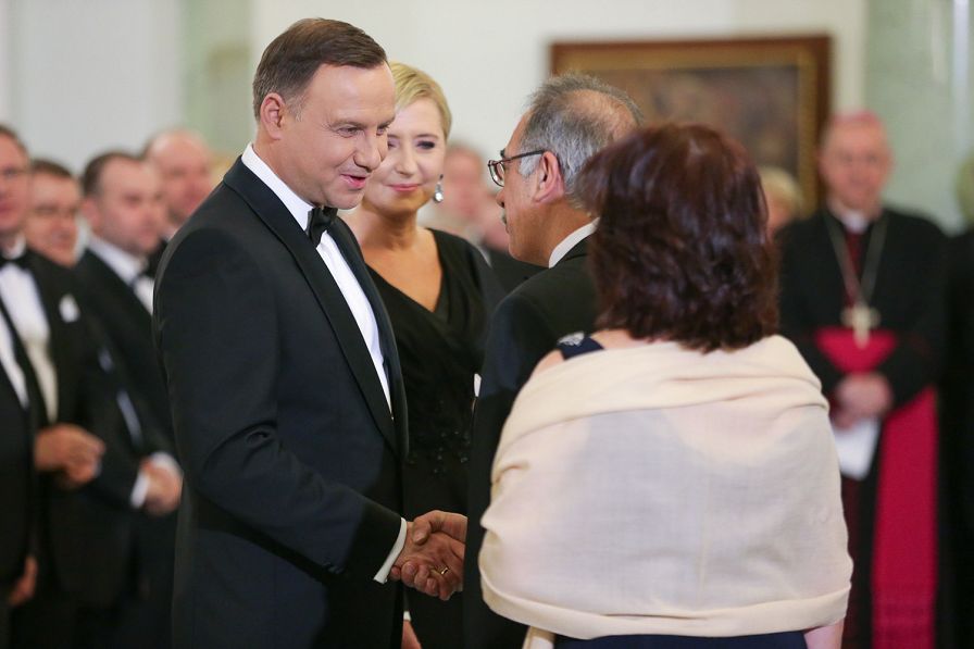 o897569510.jpg