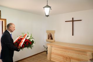 o156787471.jpg