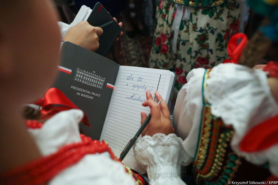 o1514769776.jpg