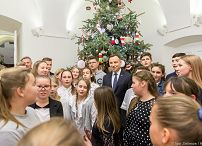 o121167580.jpg
