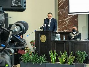 o1349198015.jpg