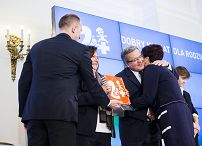 o1558179980.jpg