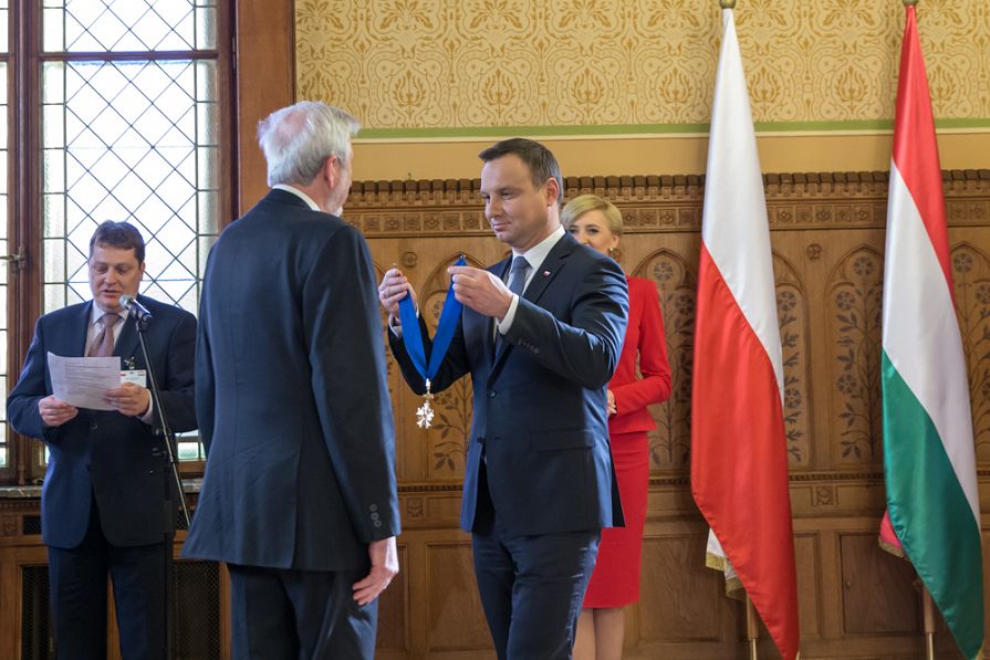 o1522377198.jpg
