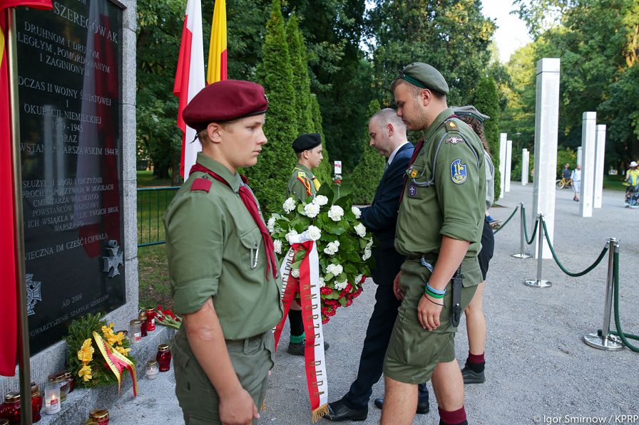 o884386801.jpg