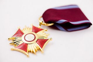 o2117550431.jpg