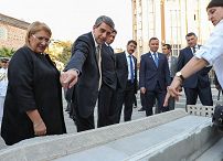 o1427759651.jpg