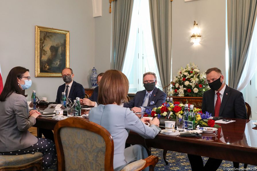 o1211869959.jpg