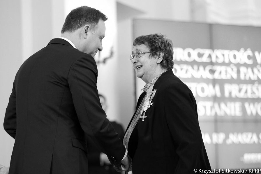 o1888812911.jpg