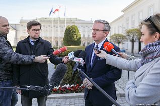 o1025222328.jpg