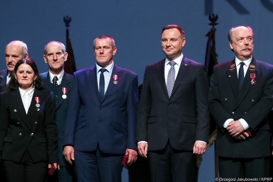 o1974916528.jpg