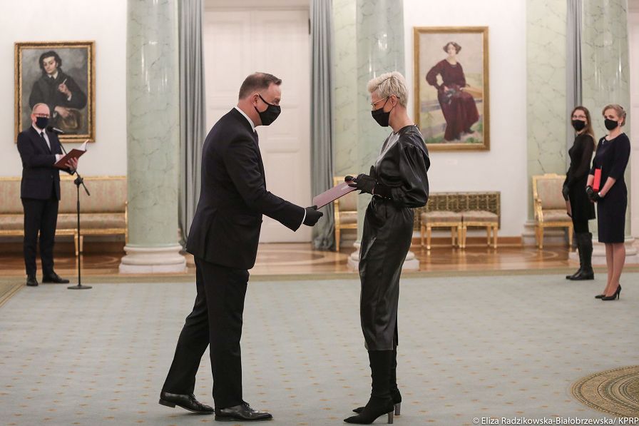o1222477160.jpg