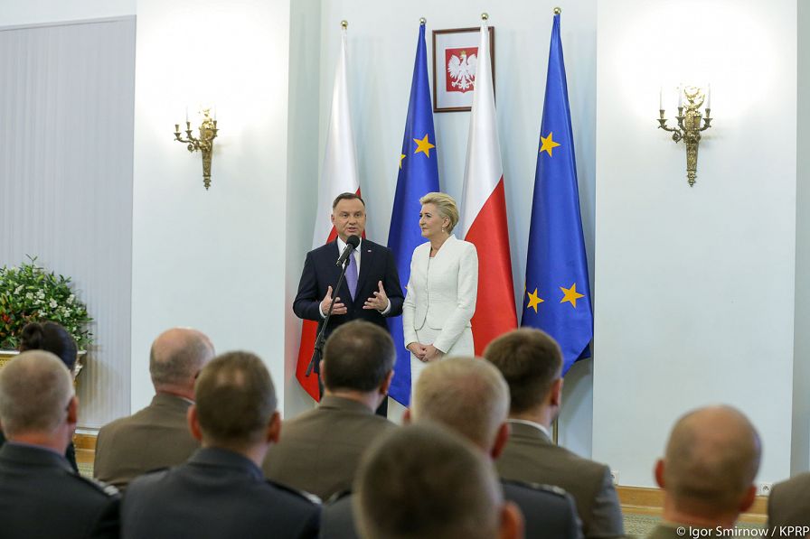 o1241574341.jpg