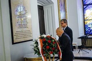 o1392069304.jpg