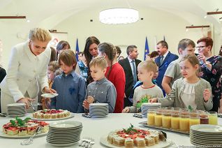 o1405378434.jpg