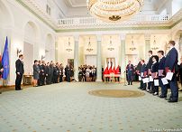 o1980366645.jpg