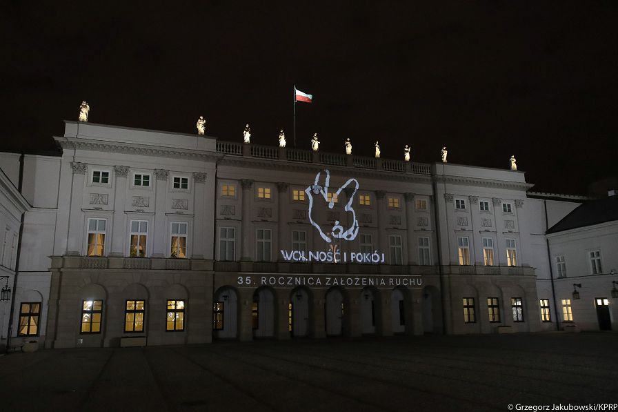 o1905616218.jpg