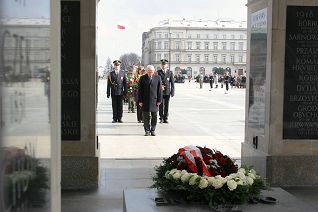 o1050661255.jpg