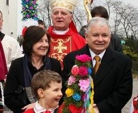 1200752638.jpg