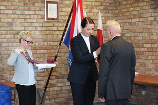 o1217082416.jpg