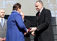 o1430315183.jpg