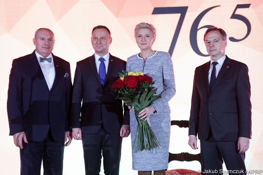 o124477178.jpg
