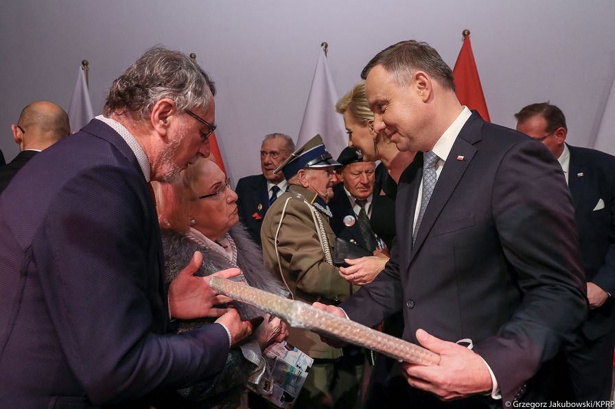 o1028355770.jpg