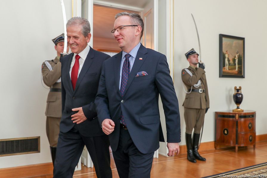 o1948133061.jpg