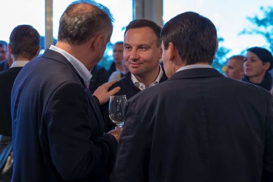 o2066291074.jpg