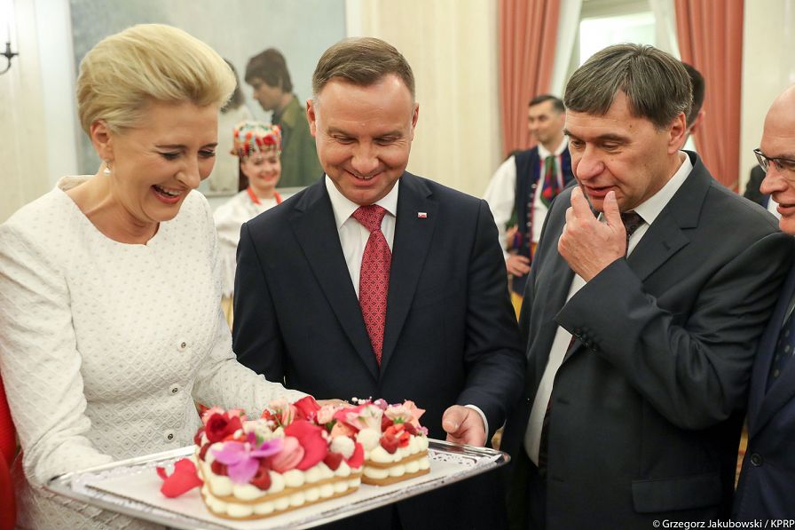 o1277854247.jpg