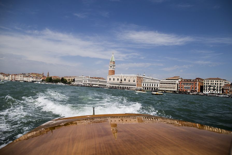 o1384055111.jpg