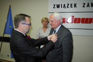 o1992413847.jpg