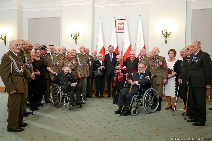 o1322074354.jpg