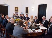 o2011393547.jpg
