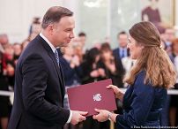 o1957345652.jpg